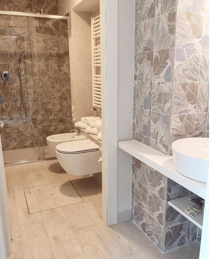 Appartamenti Smart A 30M Da Viale Dante E 100M Dal Mare Riccione Exterior photo